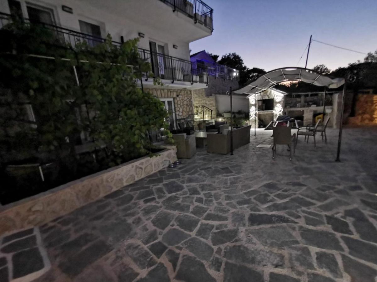 Tisno Resort エクステリア 写真