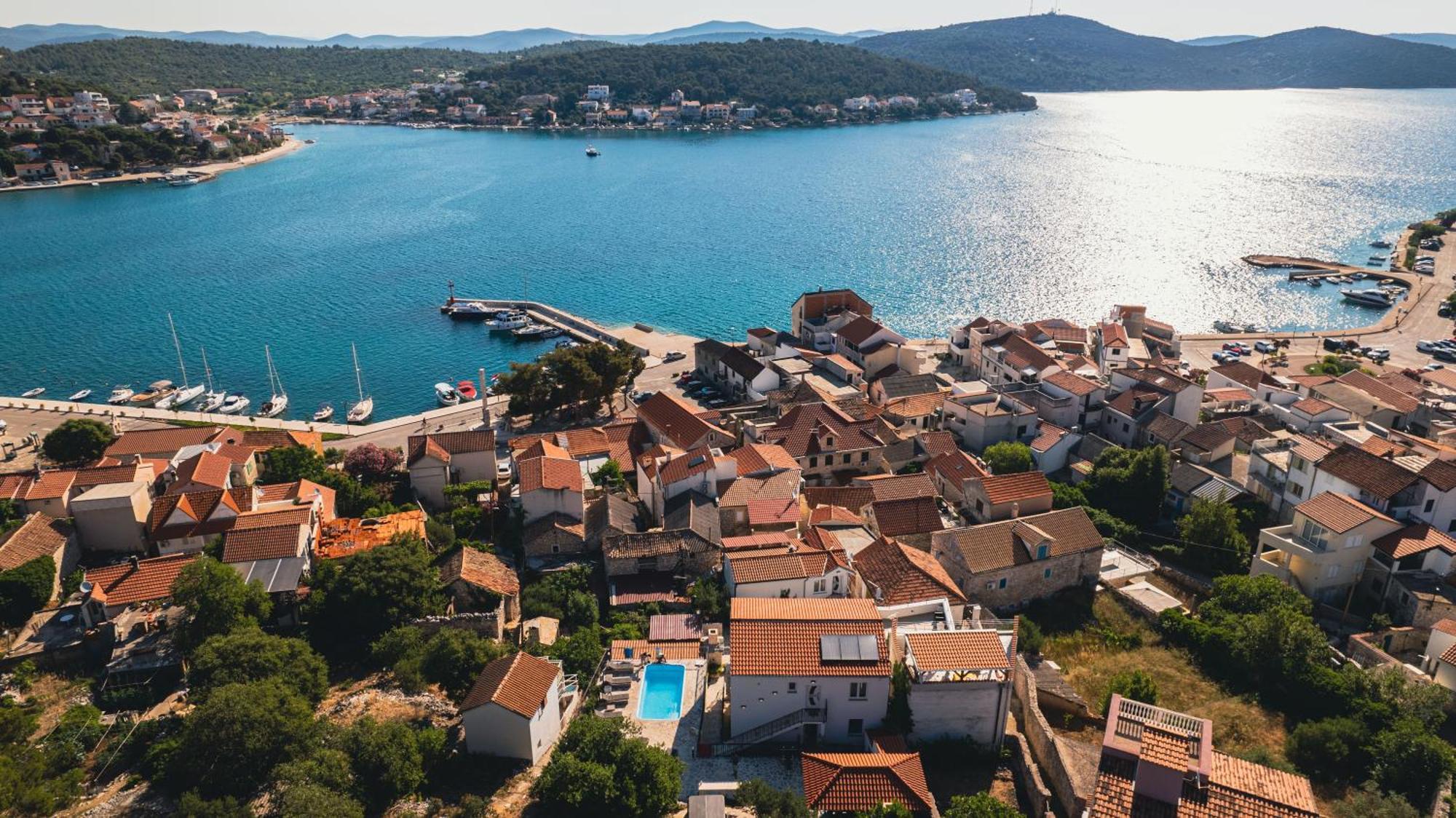 Tisno Resort エクステリア 写真
